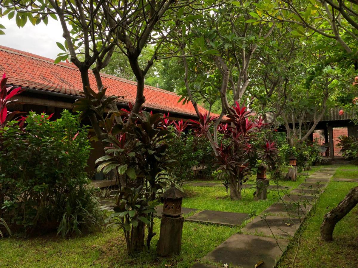 Pondok Shindu Guest House Pemuteran  Exterior photo